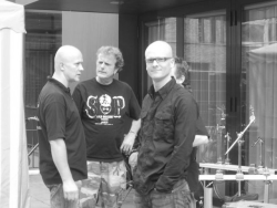 Winfried tijdens Slagwerkfestival Tilburg met Ton Dijkman en Michael Schack